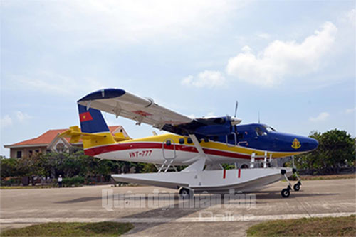 Thủy phi cơ DHC-6 lần đầu hạ cánh an toàn tại Trường Sa